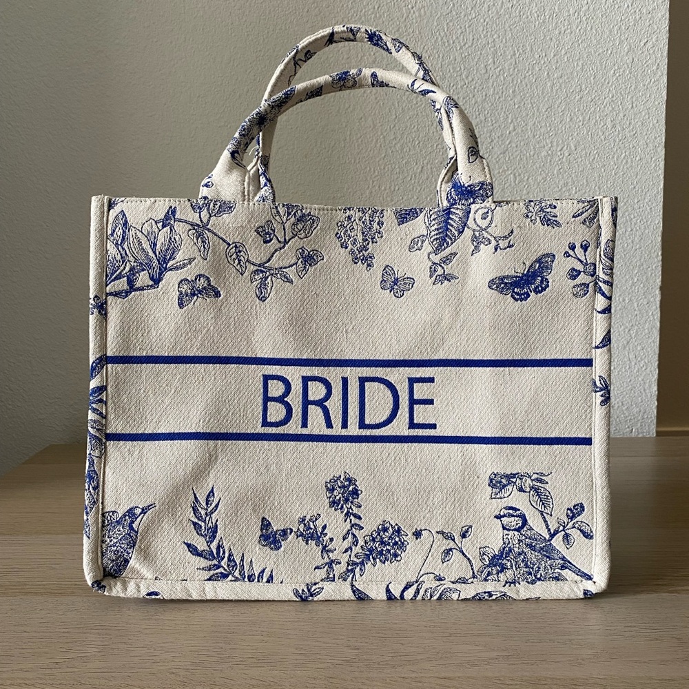 SHIRALEAH Chicago - Bridal Floral Blue and Cream Tote Bag